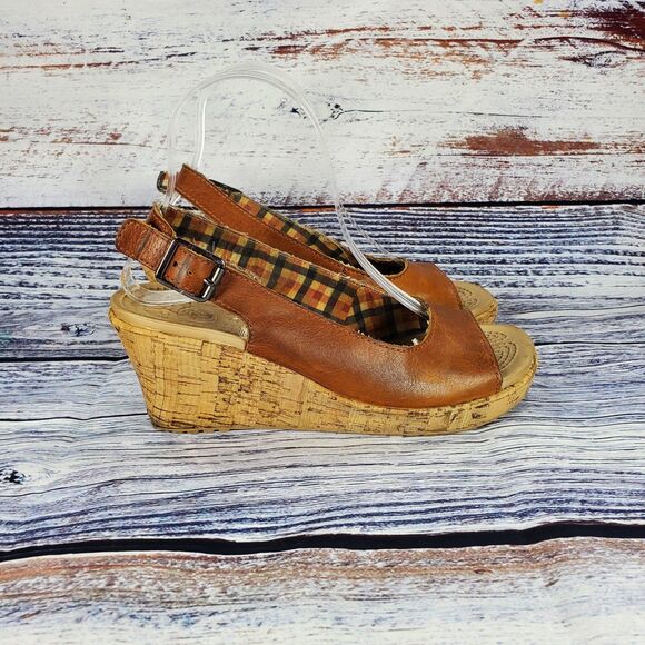 Crocs A Leigh Brown Leather Slingback Wedges Heels Womens Size 7 - Picture 1 of 8